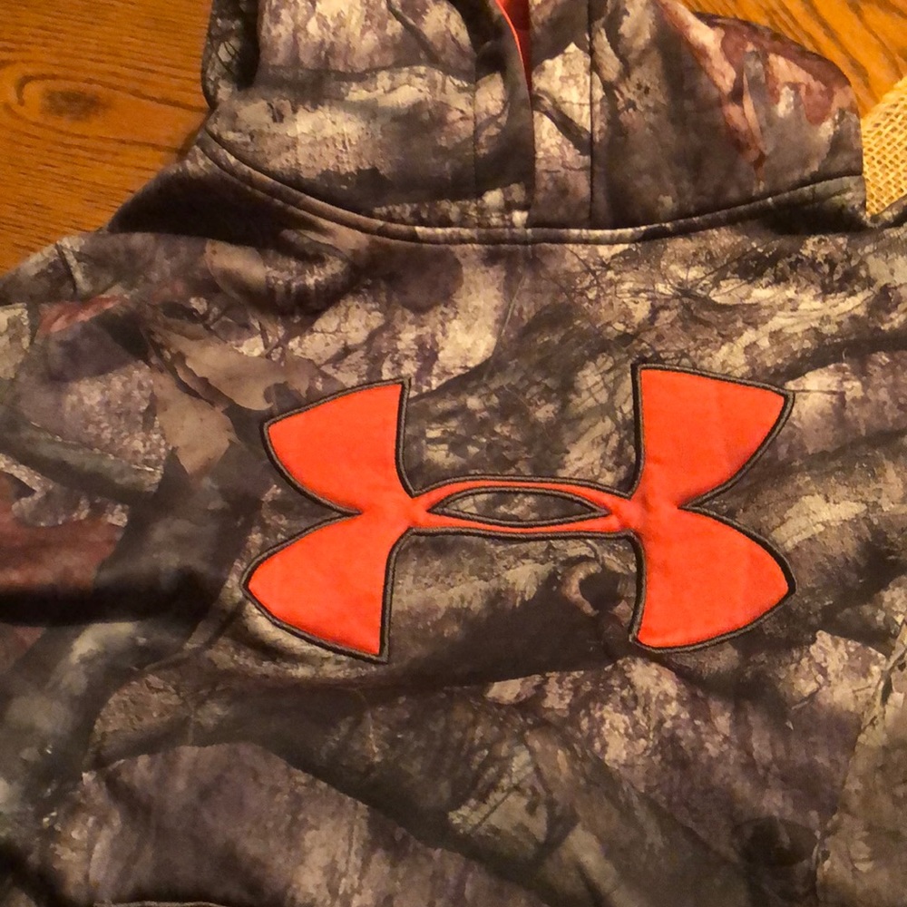 Under Armour Hoodie